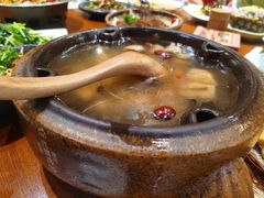 -老滇山寨•云南特色菜•地方菜•民族风情歌舞表演(金碧店)