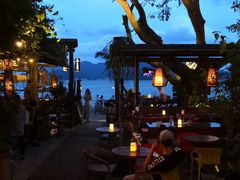 -城墙外BAR