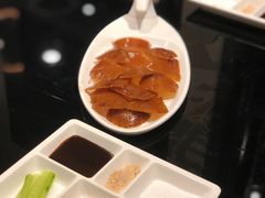 -皇城根·烤鸭·鱼头·家常菜(欧亚大观乐活城店)