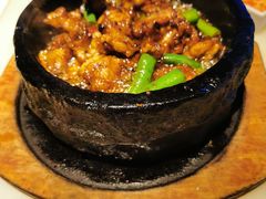 石锅杭椒牛蛙-桂满陇天书(南京德基旗舰店)