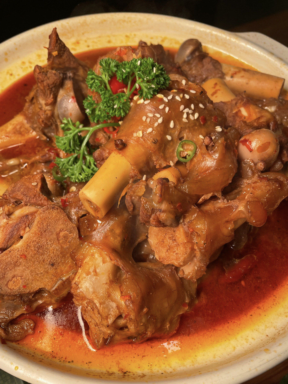 羊拐筋在中医理论中被认为具有益气补虚的作