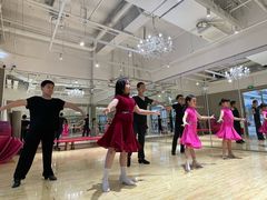 -炫艺舞蹈培训中心(枫尚奥特莱斯店)