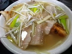 -金卯白肉罩火烧
