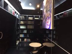 iphone_upload_pic-钟书阁(松江泰晤士小镇店)