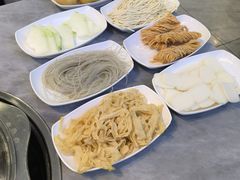 -光头药膳鸡(莱茵小镇店)