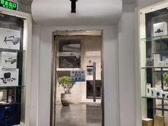 -DJI大疆专营店(1933购物中心店)