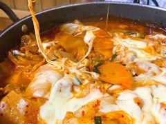 -亲昵春川鸡排(韩国美食街店)