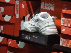 -NIKE上海青浦优选体验店