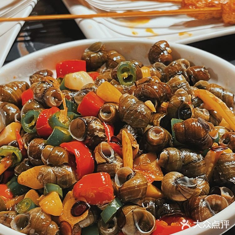 还有什么比吃串喝酒看球更爽的事！