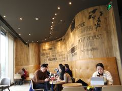 大堂-星巴克臻选(湖滨道店)