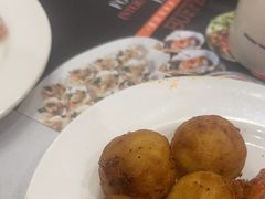 -四海一家自助餐(益田假日广场店)