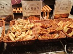-广州花都皇冠假日酒店