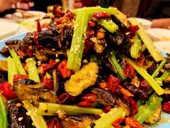 干煸蚕蛹-迎宾大酒店(东北大马路店)