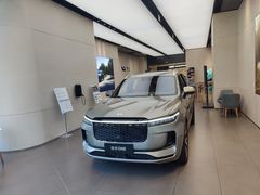 -理想汽车(世纪汇店)