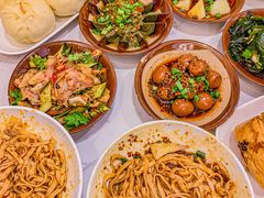 -李与白包子铺(桐梓林店)