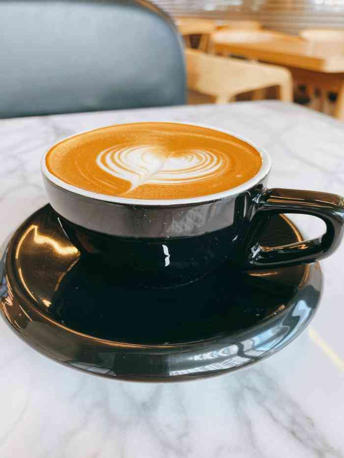 bracket coffee(超级蜂巢店)-"参观完中国油画院,顺便在附近逛逛,到店