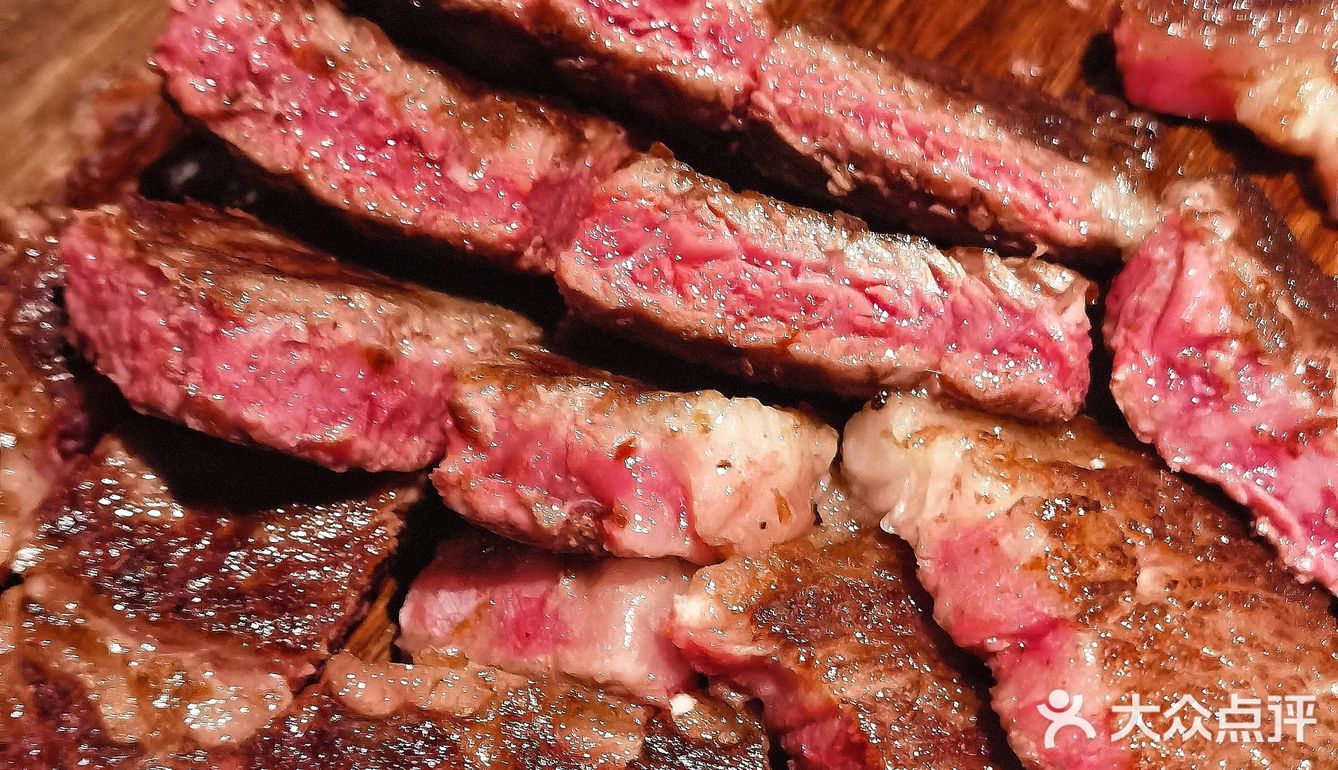 没错了，就是这一刀！现切和牛烧肉天花板