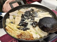 -刘姐啤酒鱼民族演艺餐厅(西街总店)