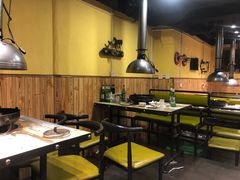 -燚店·铁板鱼蛙·烤肉·烤串(北新桥店)