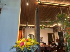 -Cuc Gach Quan Restaurant
