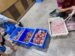 -标记美食新鲜猪杂(兴南大道店)