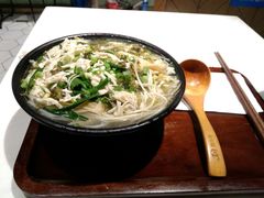 -蒙小妹骨汤饭.米线(新光路店)