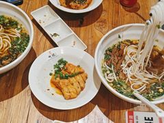 -湘人龙记老长沙米粉(鸟巢店)