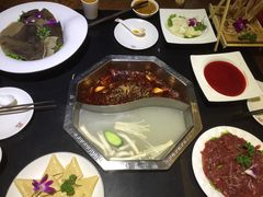 -重庆德庄火锅(体育中心店)