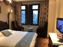 -十号名邸精品酒店（上海音乐学院店）(原复旦五官科医院店)