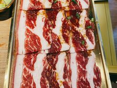 秘制牛五花-西塔老太太泥炉烤肉(北京望京店)