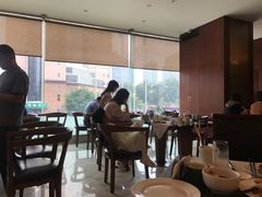 -东方红海鲜百汇(国际大厦店)