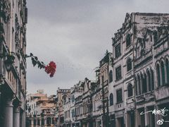 -海口骑楼小吃街