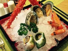 -华邑酒店·鲜艳全日自助餐厅