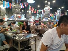 -马路牙子地桌烤肉(工体店)