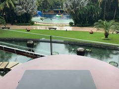 -三亚湾海居铂尔曼度假酒店