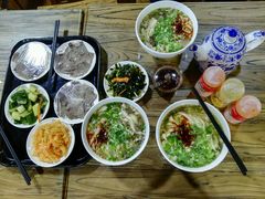 -陇上全荟兰州传统牛肉面(延吉路店)