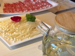 -思阁炭香火锅(学伟鑫城总店)