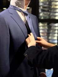 -BRANS PORO布朗斯伯勒西装高级定制·瑞璞西装(金陵店)