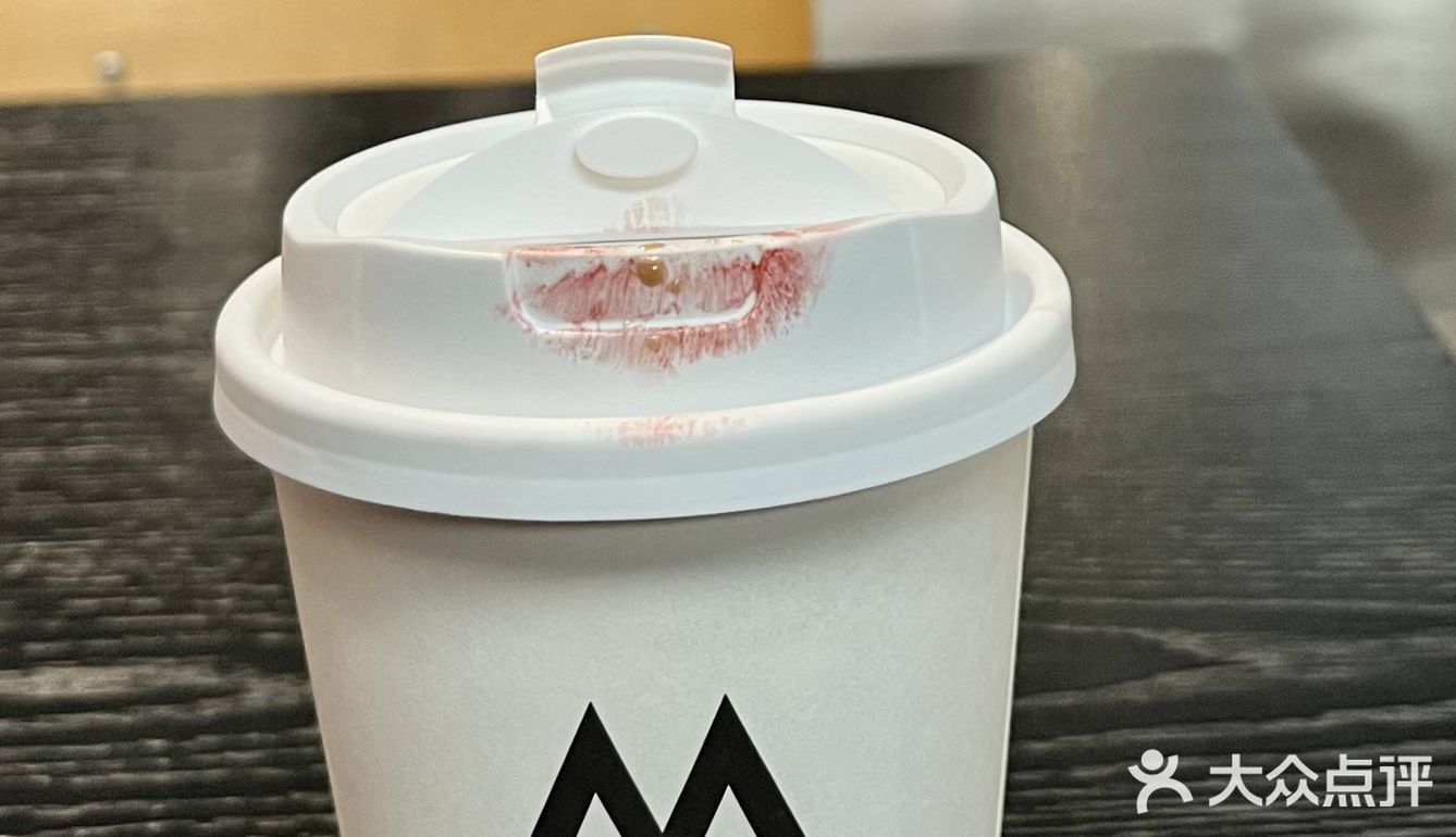 工业风咖啡店M Stand