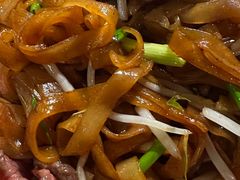 干炒斋河粉-黄师傅湿辣牛肉(胡桃里店)