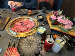 -铭牛烧肉·和牛海鲜自助(高新月牙湖店)
