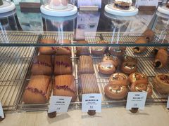 -VERIE BAKEHOUSE