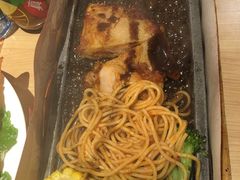 -必胜客(WOW中心城店)
