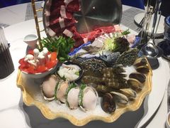 -皇马海口湾海景酒店(万绿园秀英港店)