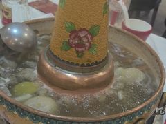 -毛辣果·贵州红酸汤牛肉火锅(西单店)