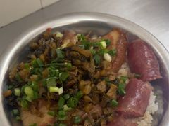 -梁阿婆廿年老牌扣肉糯米饭