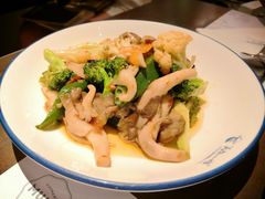 -美奈小馆·越南料理(中航城君尚购物中心店)