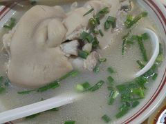 -老方桌烂蹄花川菜馆(九龙坡店)