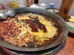 -四小区火锅·巷子里的重庆火锅(花照壁店)