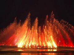 -东港音乐喷泉广场